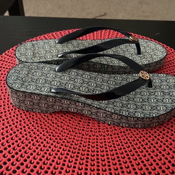 TORY BURCH  Gemini platform sandals - Picture 3 of 8